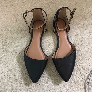 Black Pointy Studded Flats